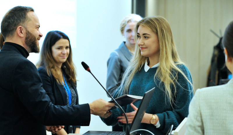 Įteikti diplomai norvegų kalbos kursus baigusiems VGTU studentams